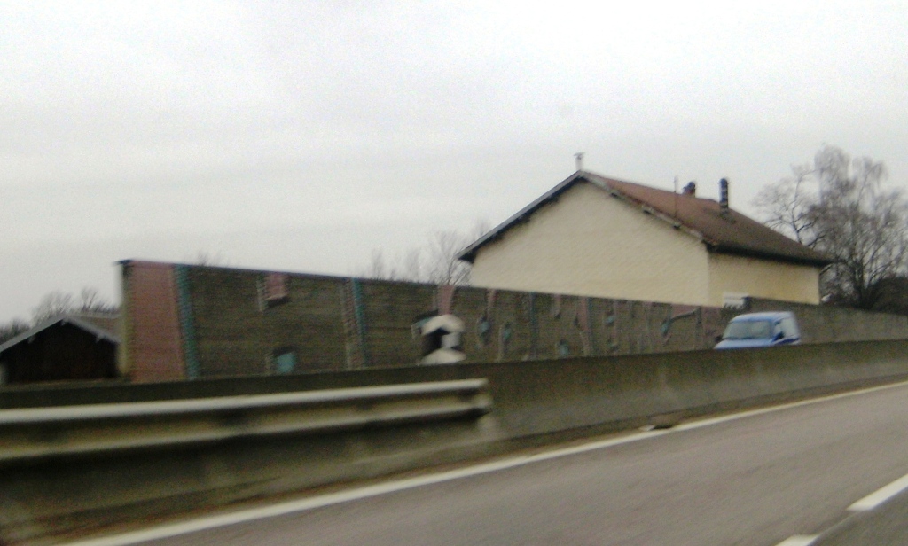 23.02.12 route de besancon HF SK EMC graffiti