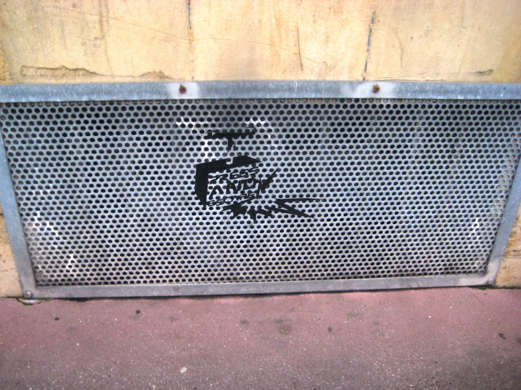 METZ 08.01.2013 STREET ART  Pochoir Press and Escape