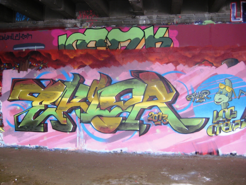 besak 11.02.13_graffiti_eklor_mesh_denver (1)