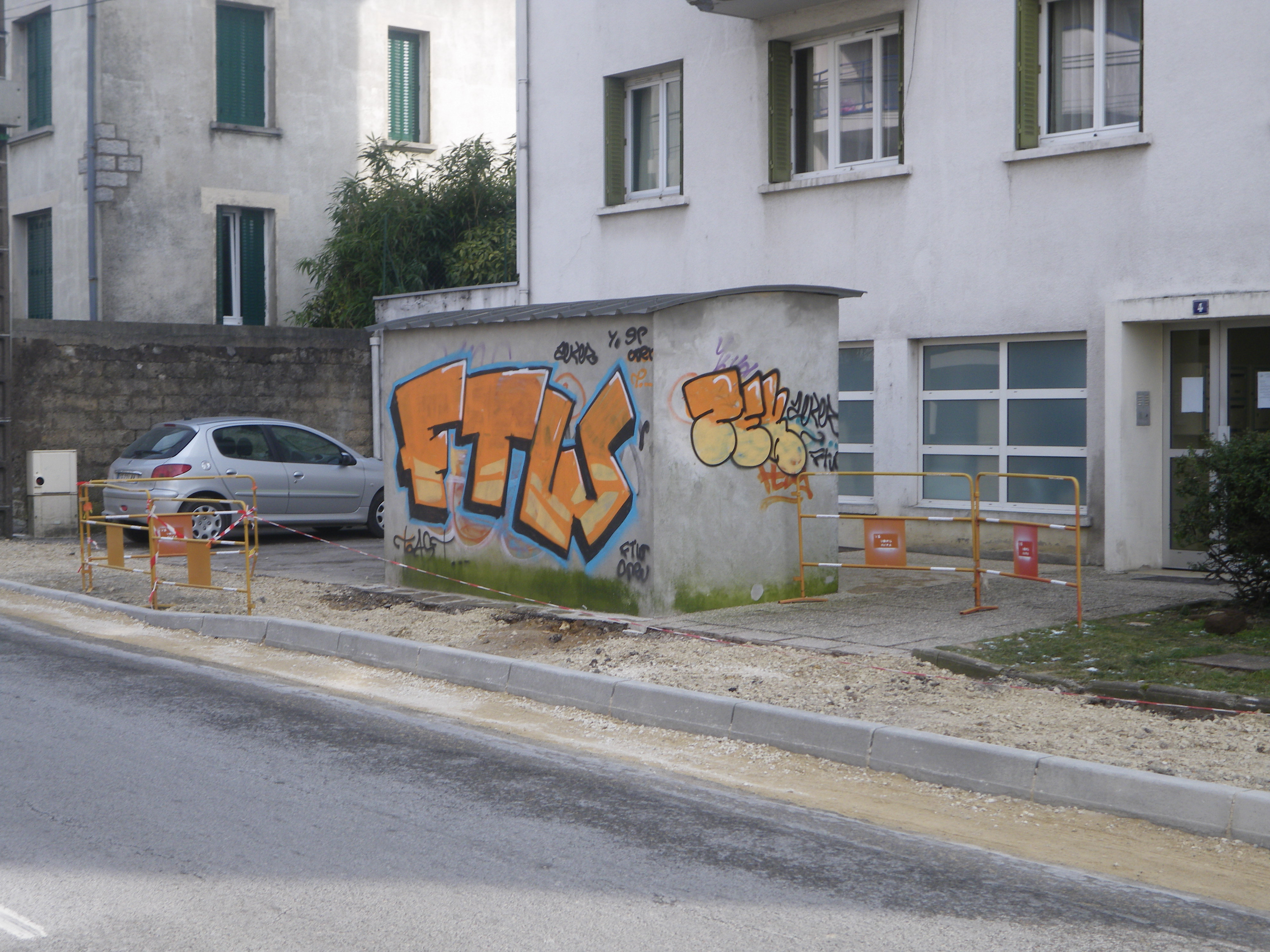 FTW_graffiti_besancon_mars2013