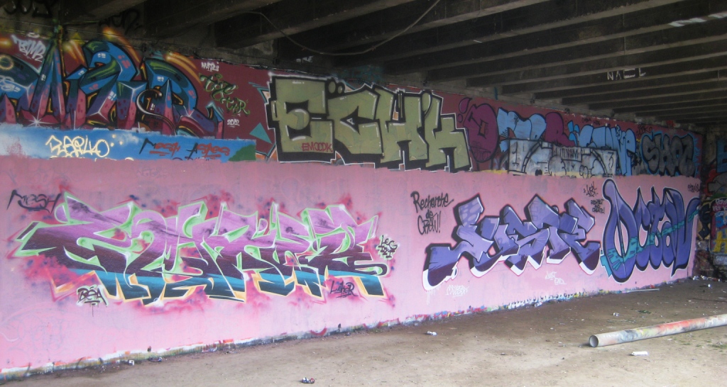 besancon - graffiti - mars 2013 Mesh, Just, Octav (3)