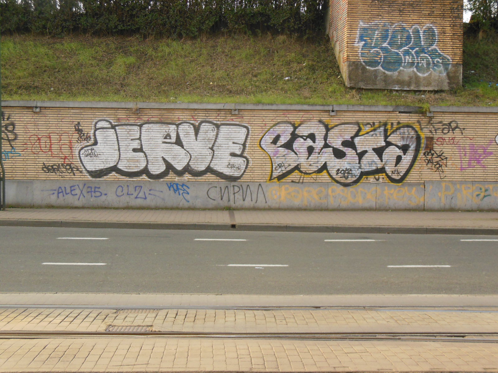 bruxelles_graffiti_StGilles_21.02.13_Jerve, Pasta