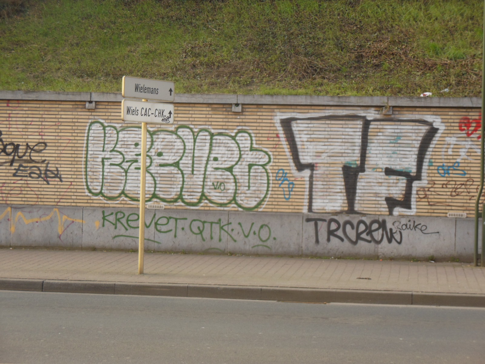 bruxelles_graffiti_StGilles_21.02.13_Krevet_TF
