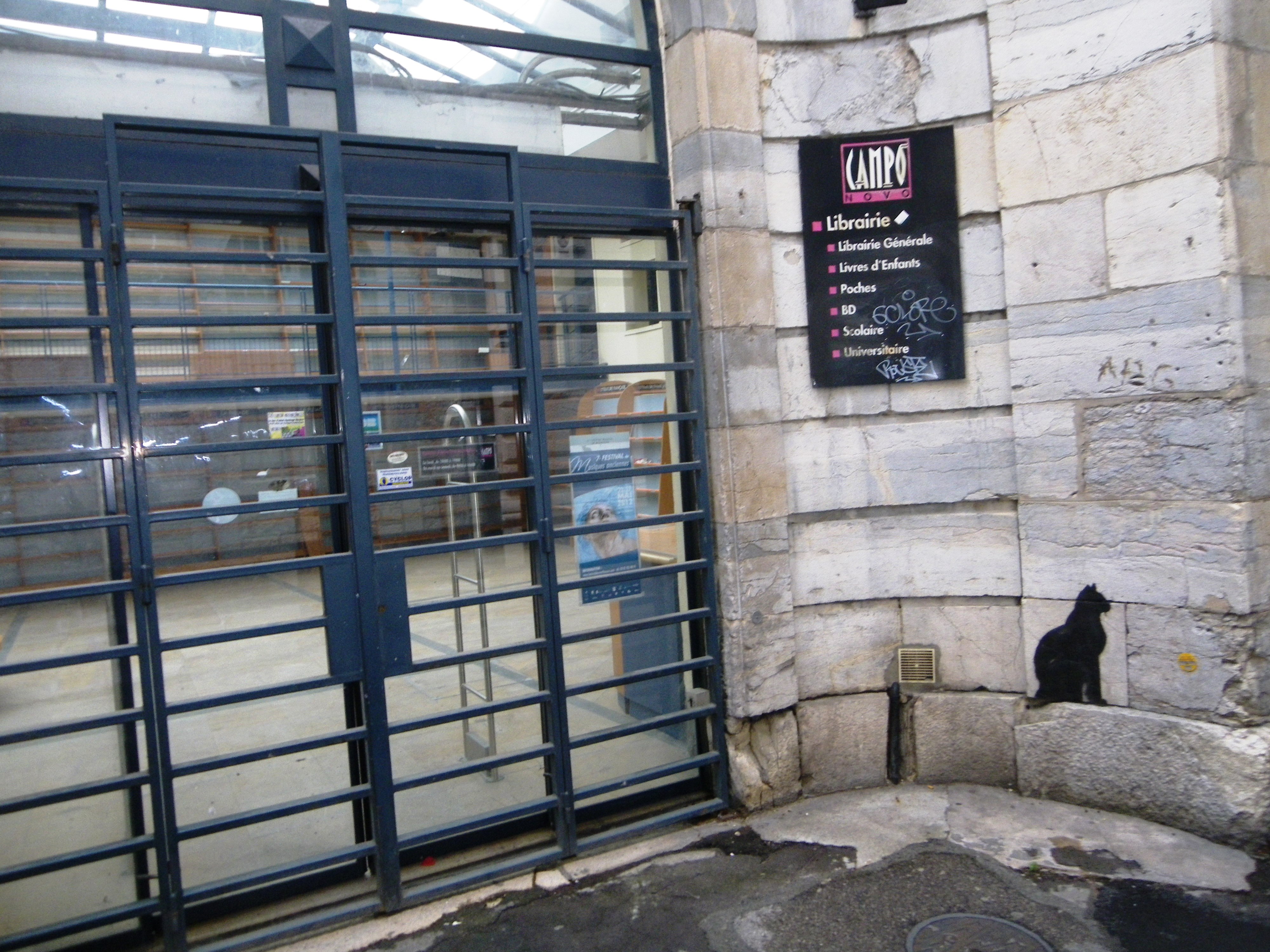 stencil_black_cat_besancon_sept2013 (1)