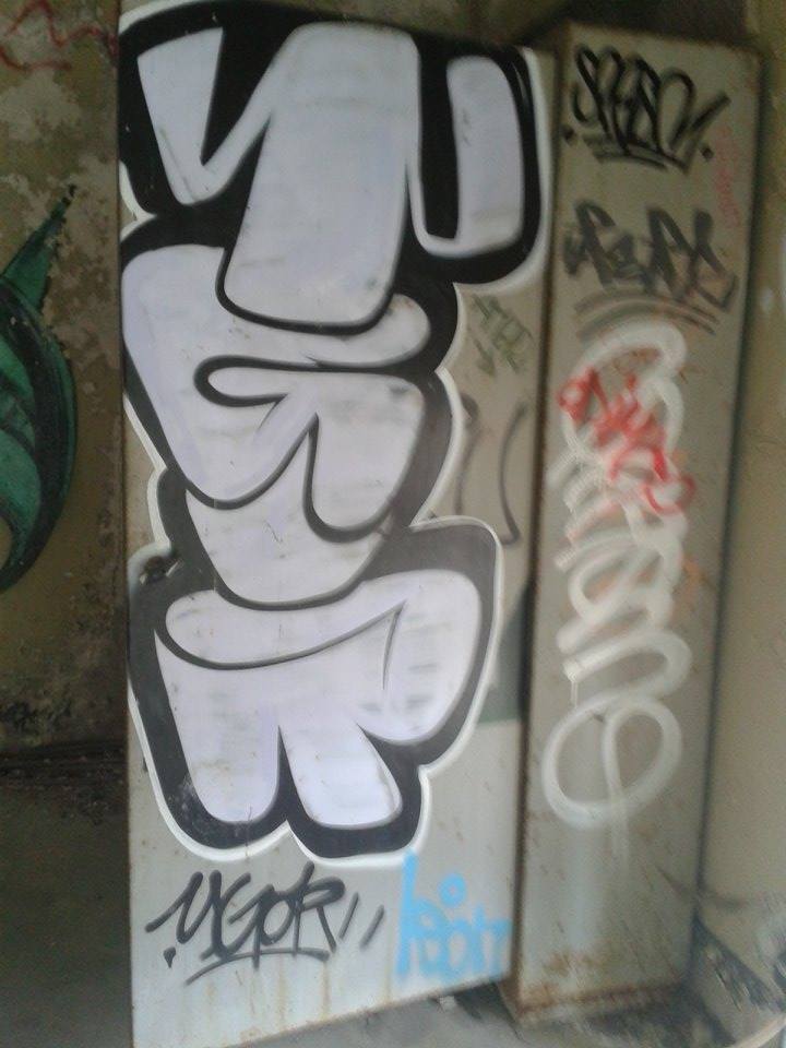 ygor -rhodia-graffiti-besancon