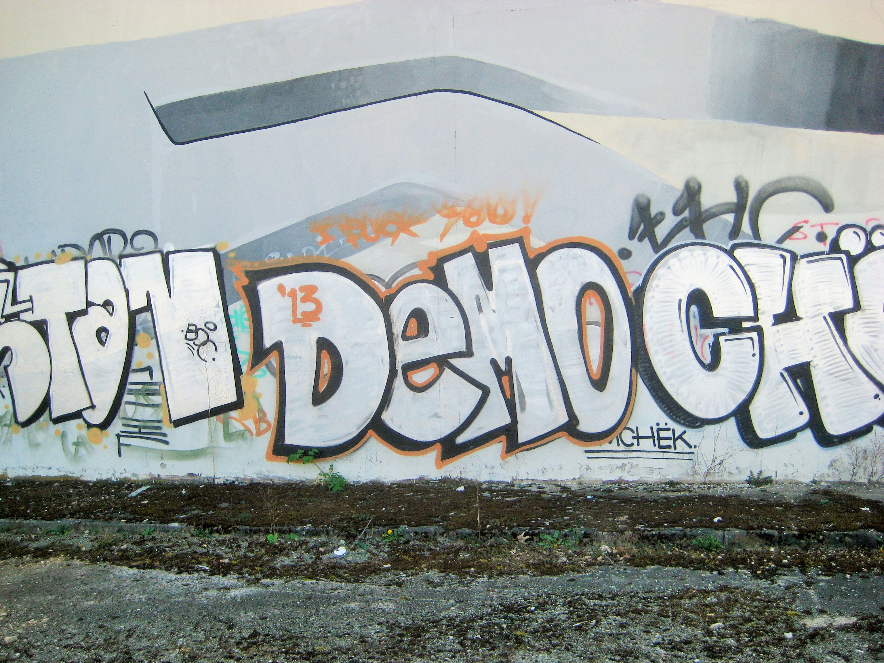 Stan, Demo, Chek - graffiti - besancon - 04.201 (2)