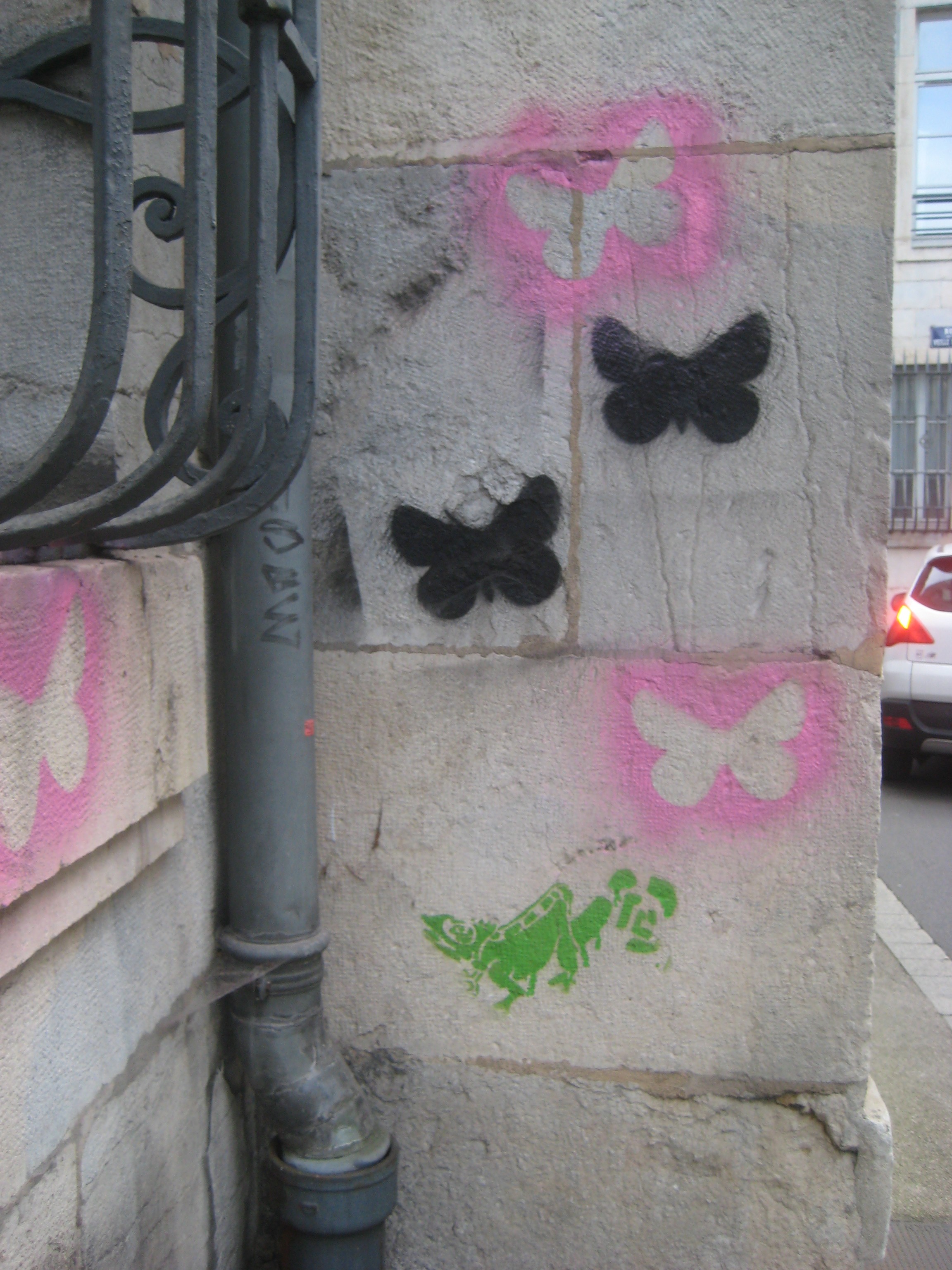 papillon - pochoir - besancon - 04.2014 (1)
