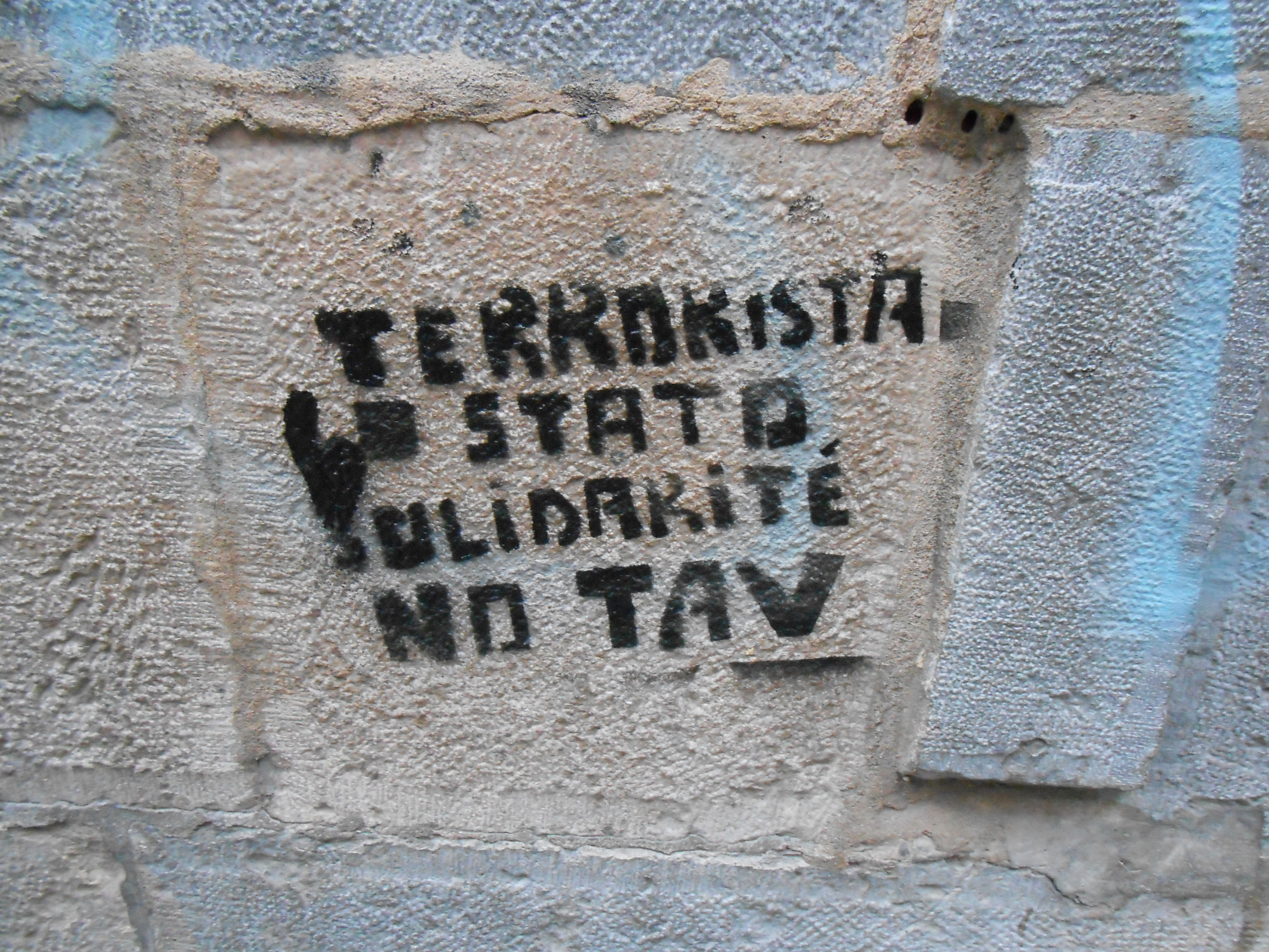 no tav - stencil besancon mai 2014 (2)
