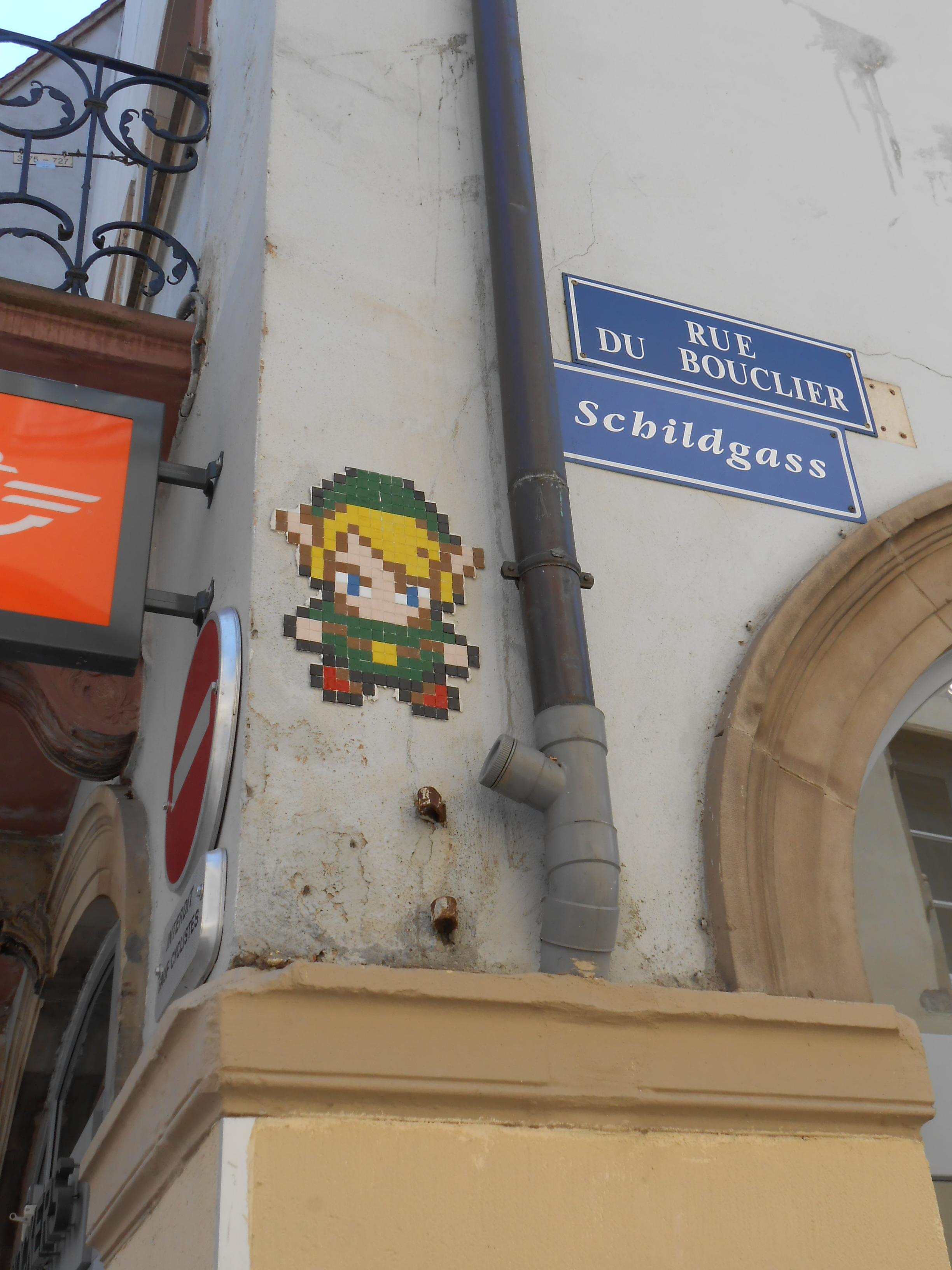 strasbourg - 03.07.14 - mosaique - zelda - streetart (1)