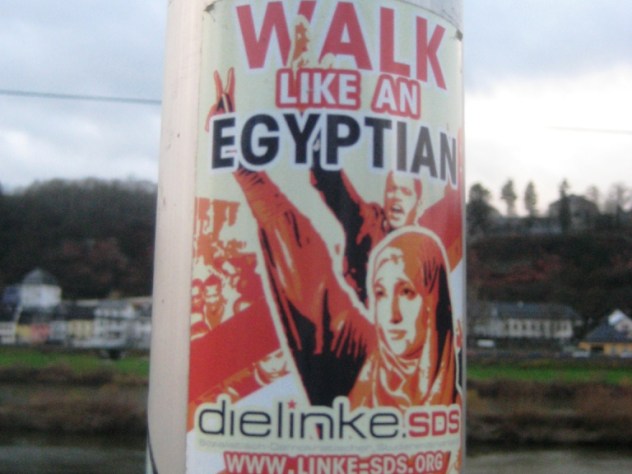 TRIER-sticker-29.11.12 walk like an egyptian