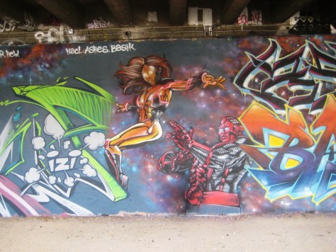 fresque-conflit galactic - LCG-IZI - graffiti - besancon (1)
