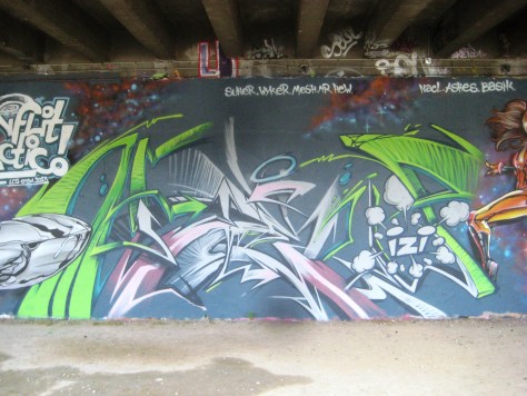 fresque-conflit galactic - LCG-IZI - graffiti - besancon (3)