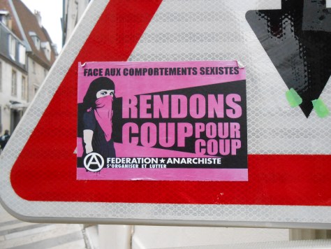 sexisme rendons coup pour coup - sticker - besancon, mai 2014