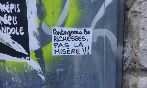 partageons les richesses pas la misere - sticker - besancon 2016